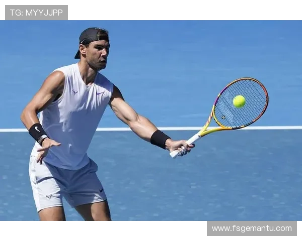 深圳网球队技术揭秘：网球巨献背后的训练与策略分析